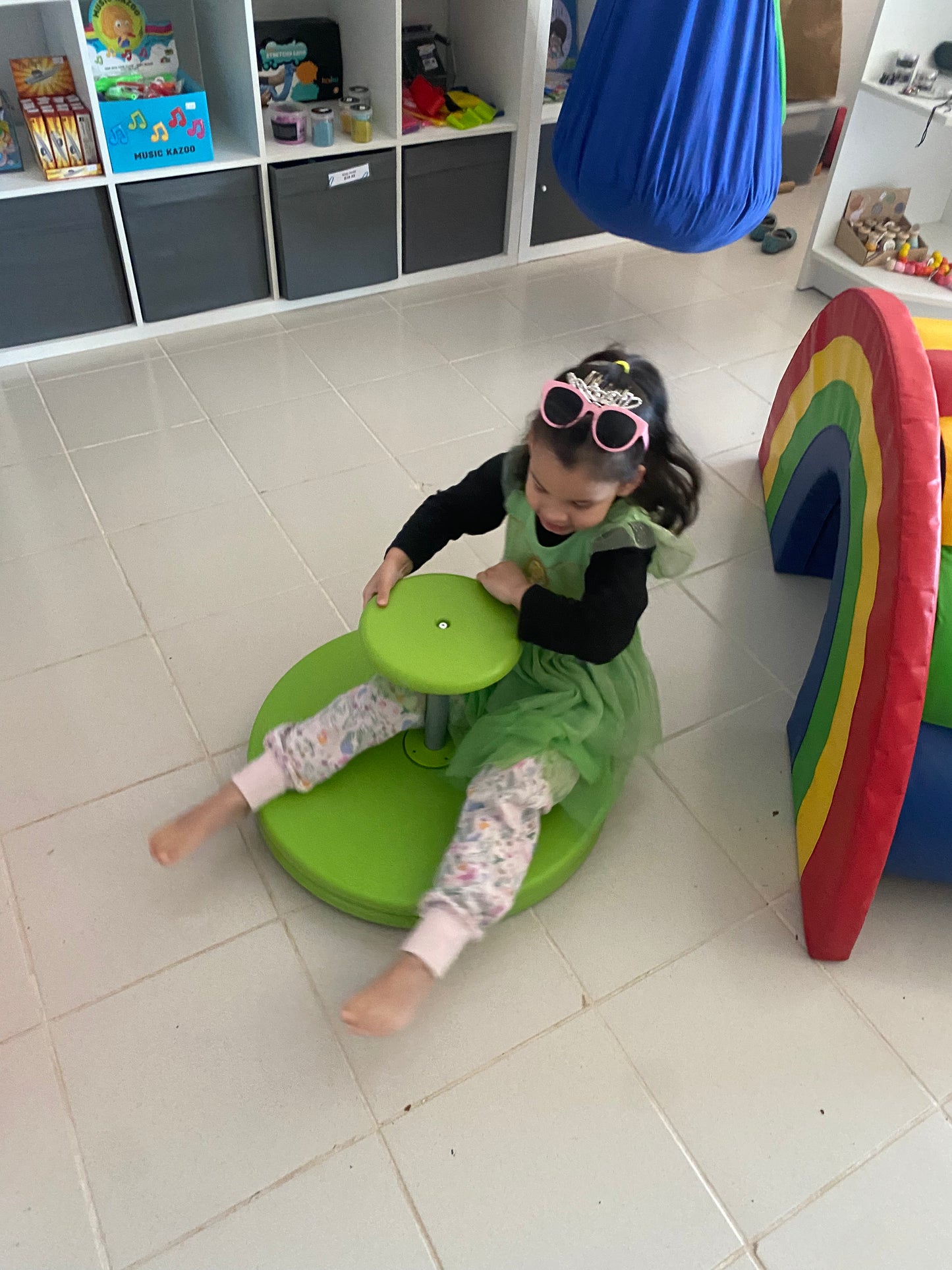 Girl sit and spin