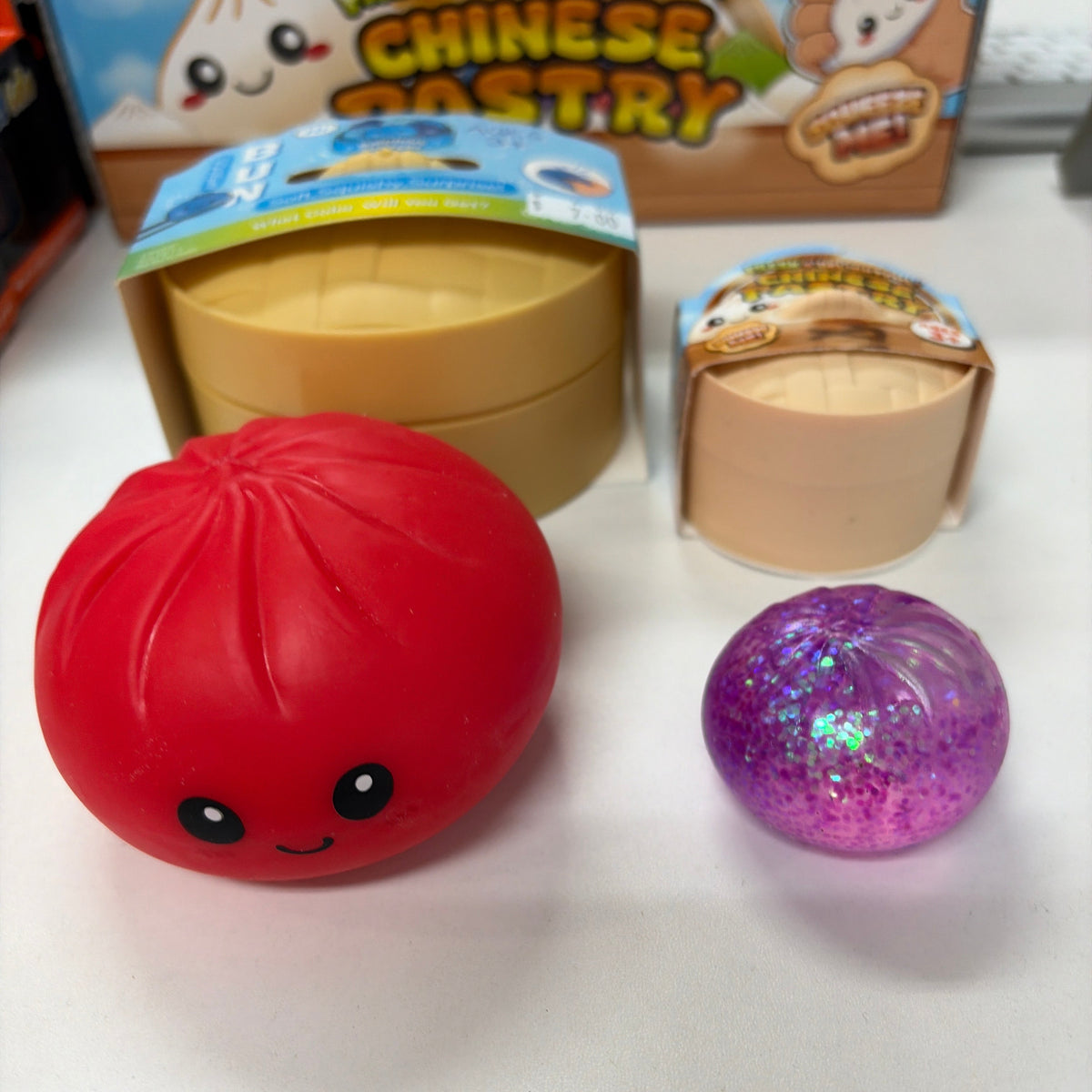 Mystery Mini Glitter Dumpling 4.7cm