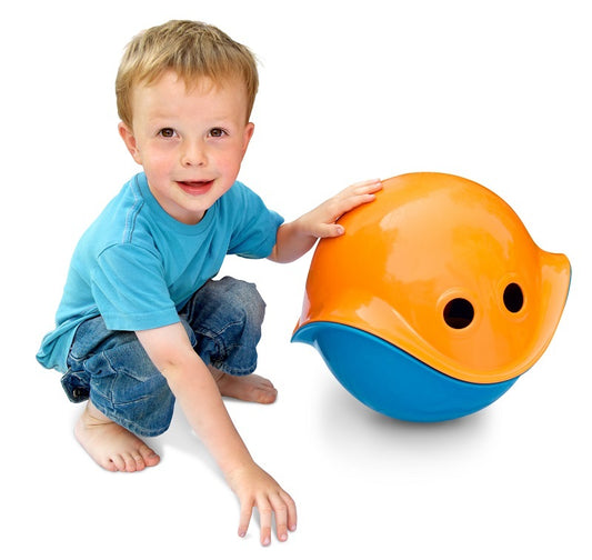 boy stacking bilibo play