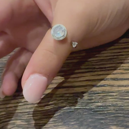 spinning diamante fidget ring by Kaiko