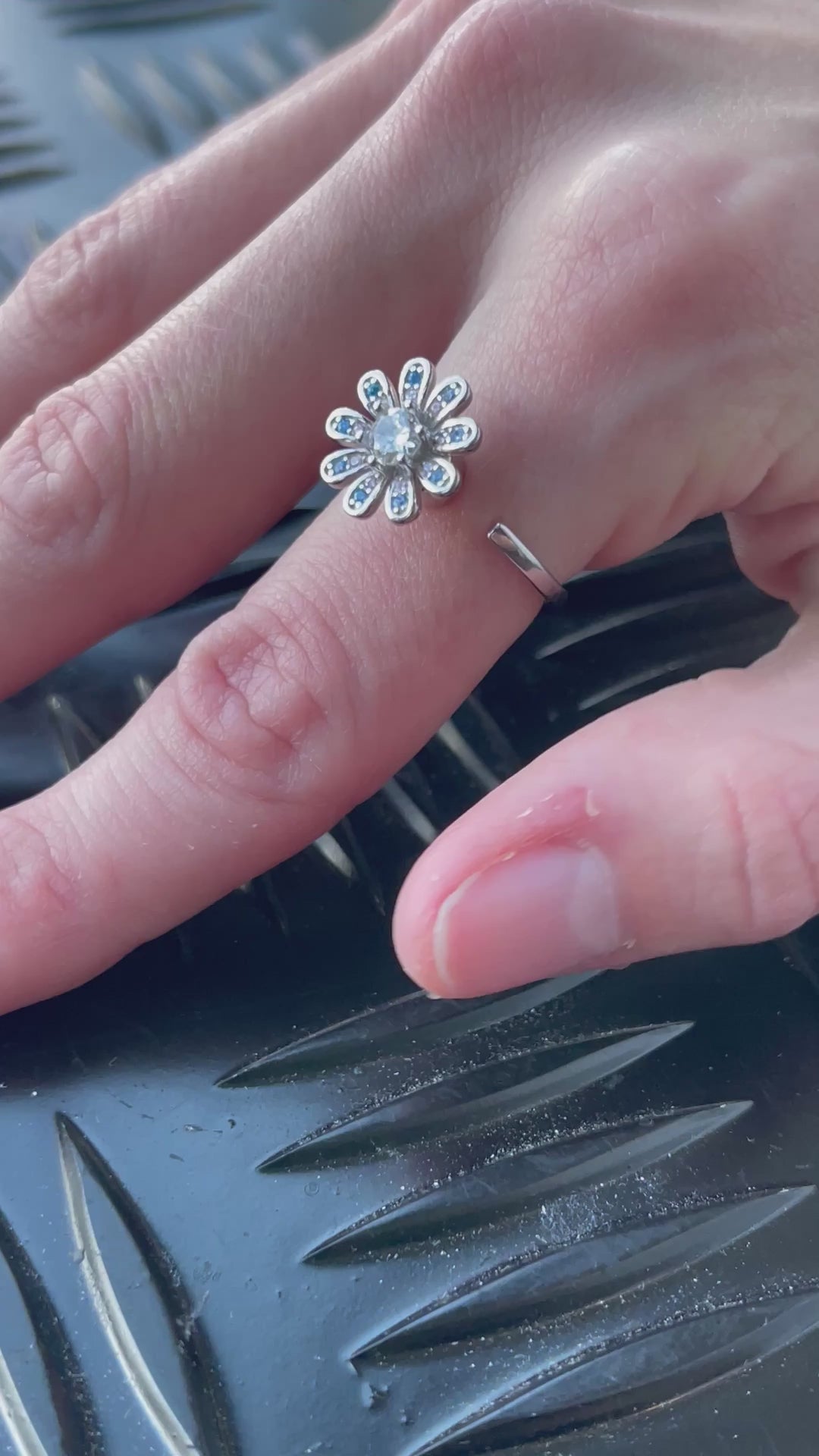 spinning the bloom fidget ring
