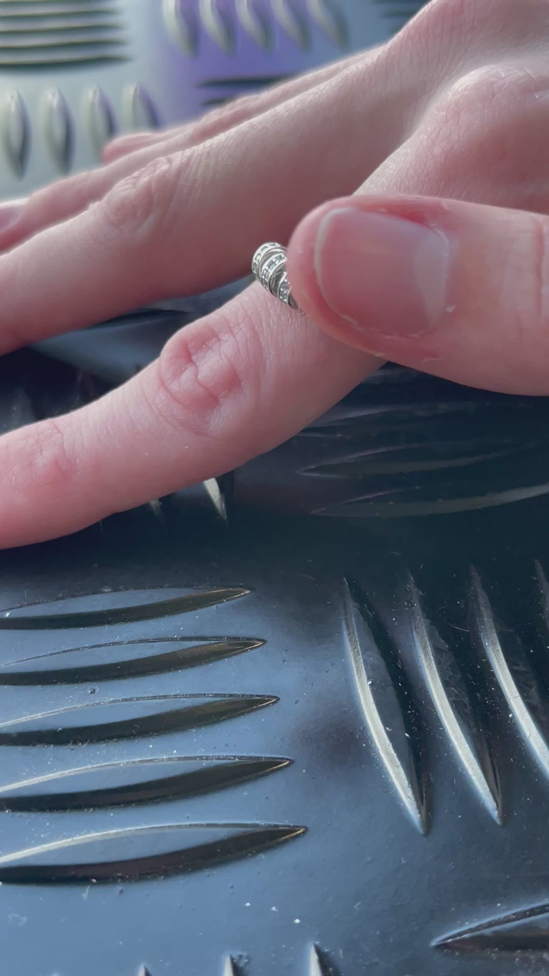 Axia Fidget Ring video