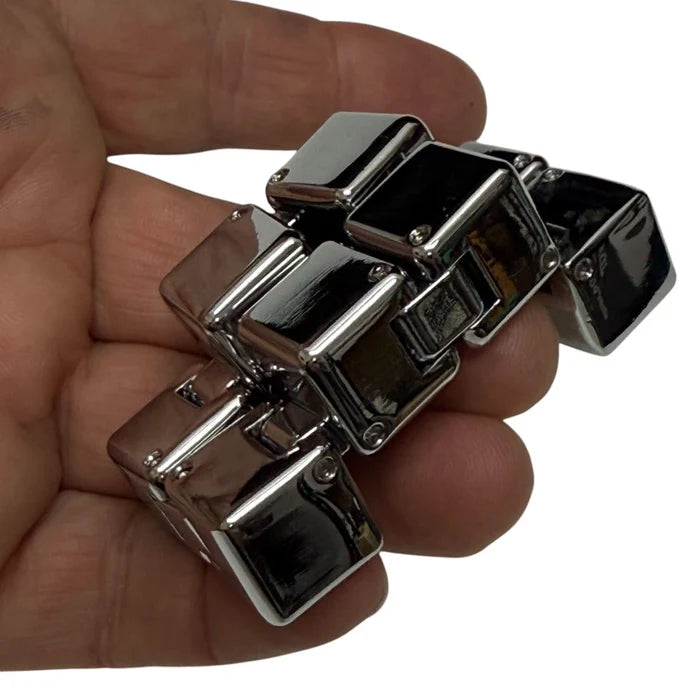 holding the infinity cube bent
